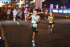 BIB: 20180
                            <button type="button" onclick="openModal(23162319)" class="btn btn-primary btn-sm float-right btn-popup" data-toggle="modal" data-target=".modal-high-quality">
                        <i class="fas fa-shopping-cart"></i> Add to Cart
                    </button>
                                            <button type="button" onclick="isThisMe(23162319, true)" class="btn btn-success btn-sm float-right btn-popup btn-isme hidden" data-toggle="tooltip" data-placement="bottom" title="นี่คือรูปของคุณใช่ไหม คลิกที่นี่เพื่อเอาเข้าอัลบั้ม">
                        <i class="fas fa-plus"></i> Add to album
                    </button>
                    <button type="button" onclick="isThisMe(23162319, false)" class="btn btn-warning btn-sm float-right btn-popup btn-isnotme hidden">
                        <i class="fas fa-ban"></i> Remove from album
                    </button>